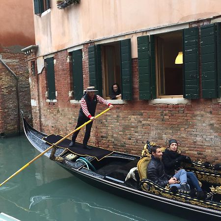 B&B Allo Squero Venesia Bagian luar foto