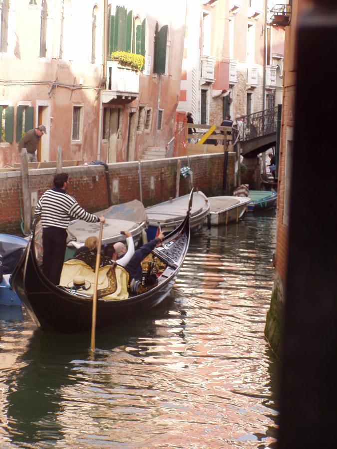 B&B Allo Squero Venesia Bagian luar foto