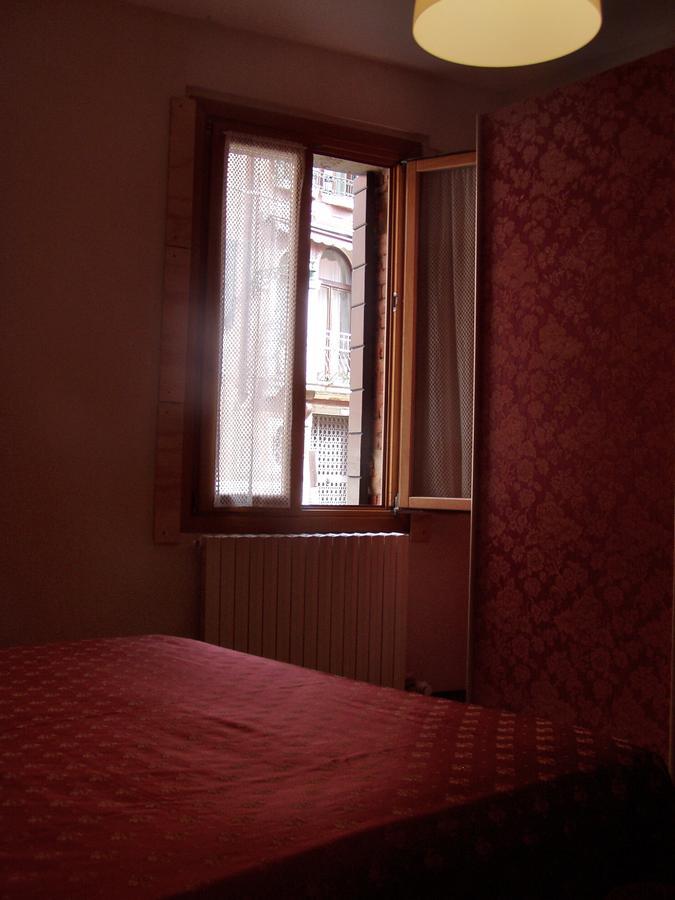 B&B Allo Squero Venesia Bagian luar foto