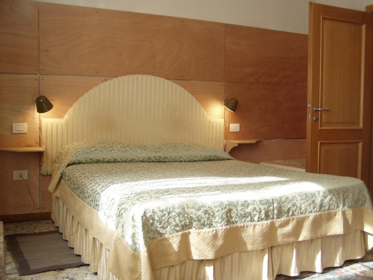 B&B Allo Squero Venesia Bagian luar foto