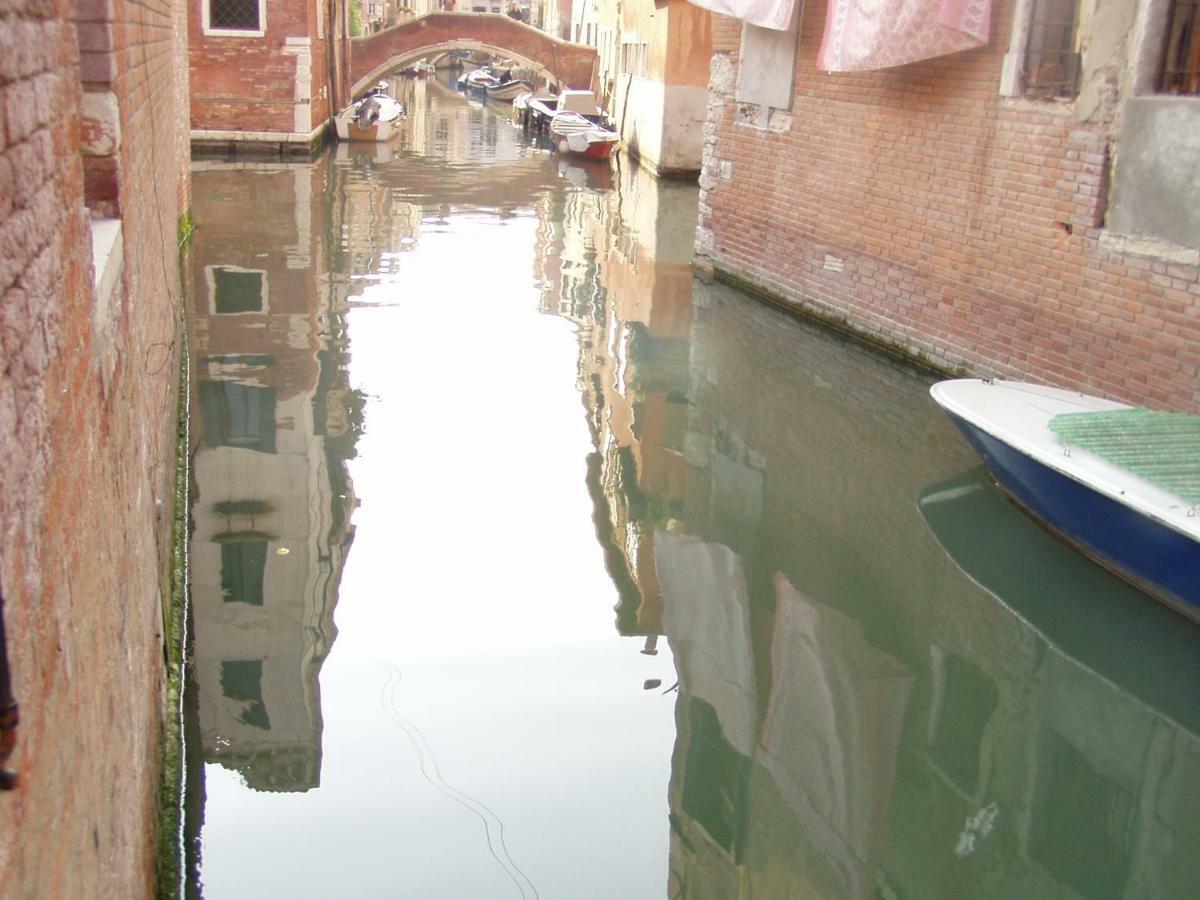 B&B Allo Squero Venesia Bagian luar foto